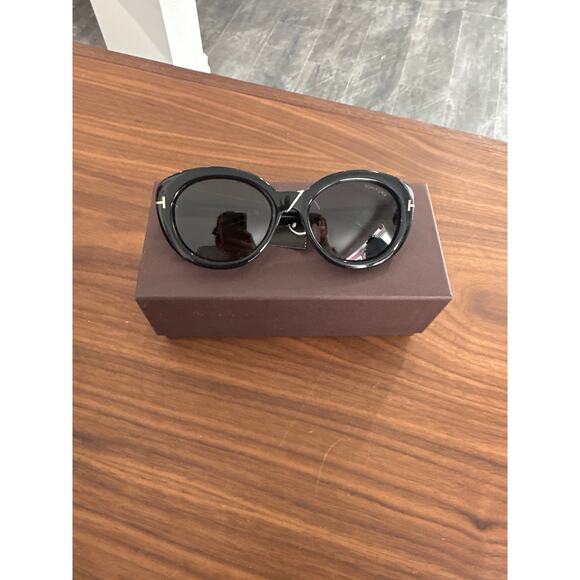 Tom Ford Accessories - Tom Ford Cat Eye Sunglasses